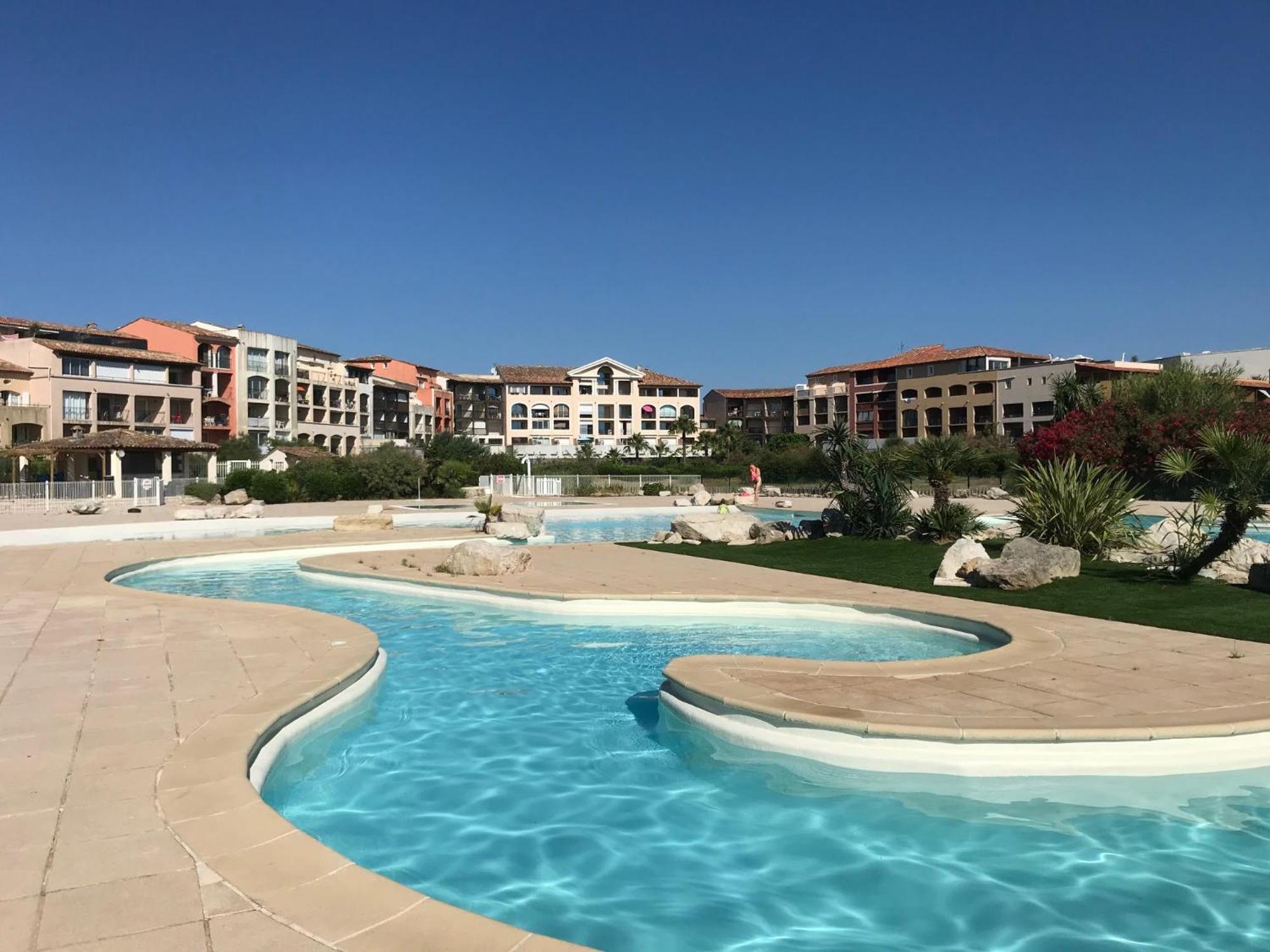 C-Forty - Piscine - Plage Гассен Экстерьер фото